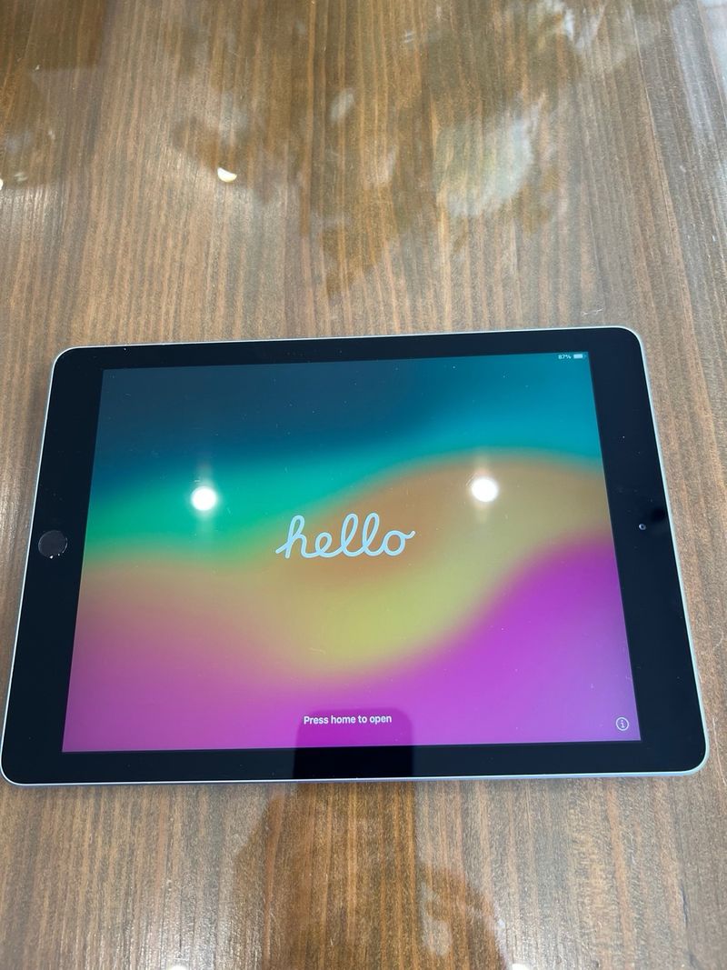 iPad 6ª Gen Plata Rosa regalo funda. afbeelding 4