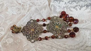 Pendientes metal estilo antiguo con cristales