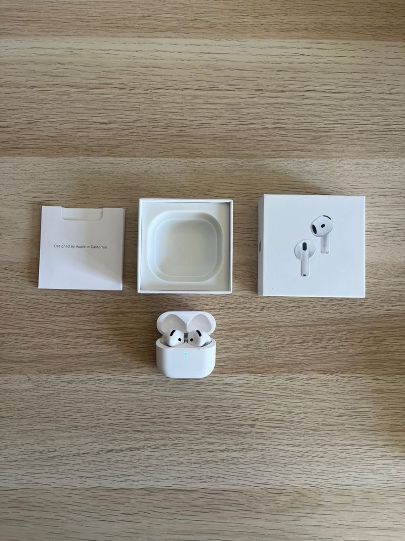 Airpods 4 ANC como nuevos afbeelding 2