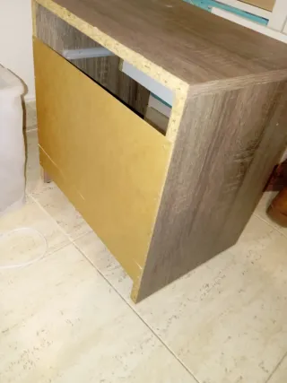 Mesita de noche moderna