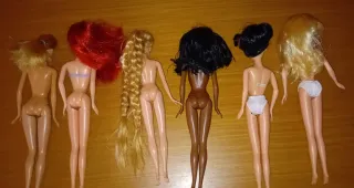 Set di 5 bambole Principesse Disney e Barbie con abiti Barbie