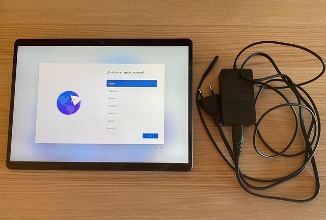 Microsoft Surface Pro 10 2TB SSD