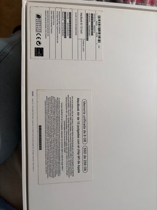 MacBook Apple A13