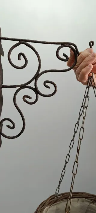 2 Maceteros Colgantes Mimbre y Metal con soportes