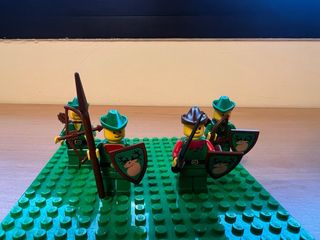 Lote  18 Muñecos Lego Vintage Caballeros