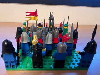 Lote  18 Muñecos Lego Vintage Caballeros