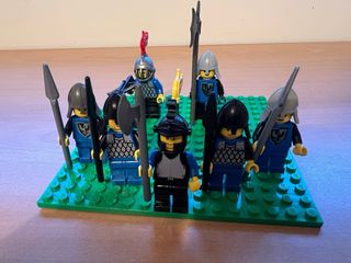 Lote  18 Muñecos Lego Vintage Caballeros