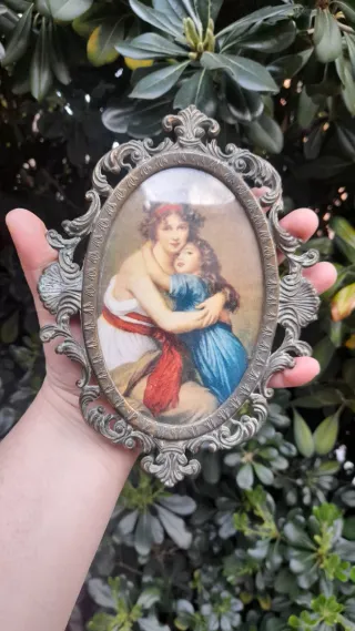 Cornice vintage in metallo con vetro