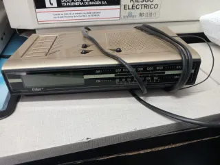 Radio Reloj Oskar Digital AM/FM