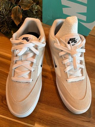 Zapatilla Nike Beige Talla 38