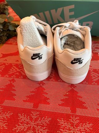 Zapatilla Nike Beige Talla 38