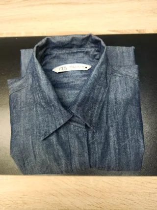 Camisa vaquera Zara con bolsillos