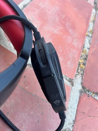 Auriculares Gaming Negros y Rojos No FUNCIONAN