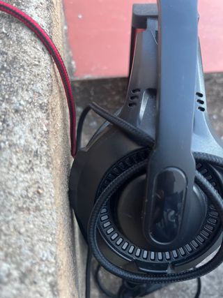 Auriculares Gaming Negros y Rojos No FUNCIONAN