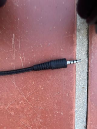 Auriculares Gaming Negros y Rojos No FUNCIONAN