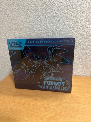 Caja Entrenador Élite Pokémon Fuego Fantasmal