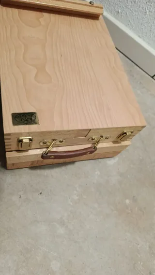 Maletín de dibujo de madera