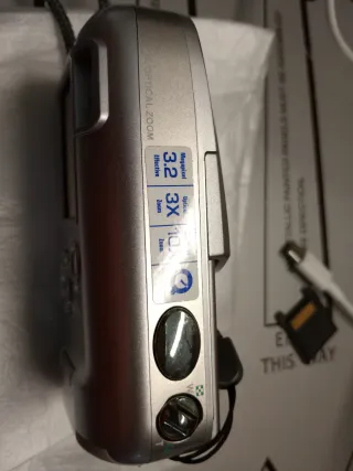 Cámara Olympus D-575 Zoom Digital