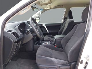 Toyota Land Cruiser 2.8 D-4D GX