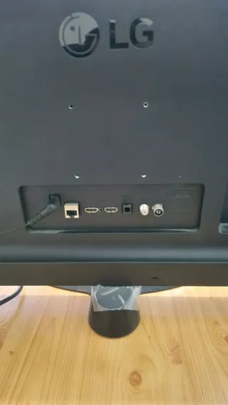 Televisión LG Smart TV Negra