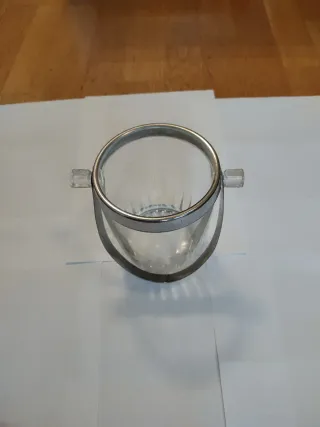 Cubitera de cristal y metal