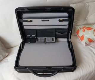 Maleta de trabajo Samsonite negra (vintage)