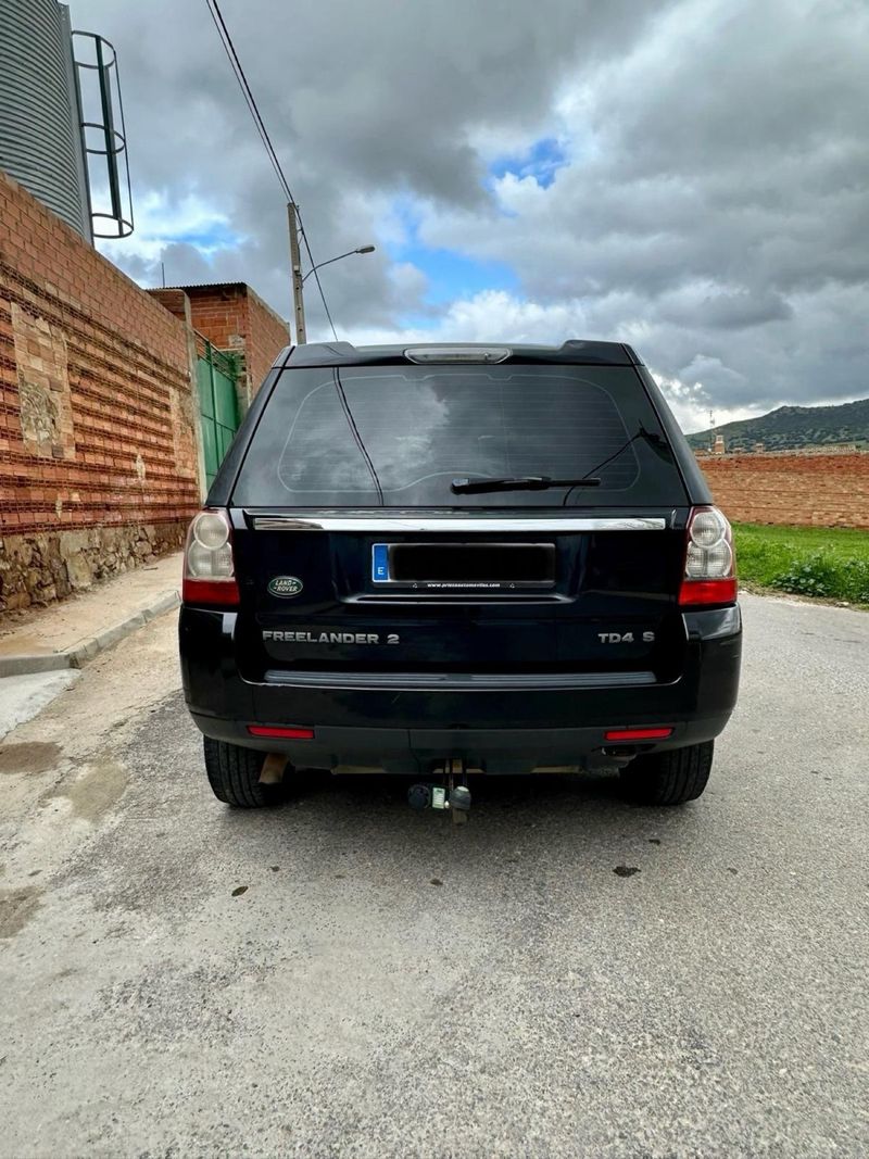 Land Rover Freelander 2011 - foto 1