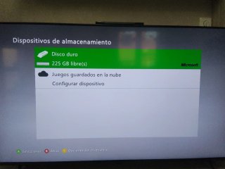 Xbox 360: Consola, Kinect, 2 Mandos y 3 Juegos