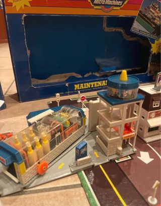 Micro Machines Portaerei Militare e C-7 Air Cargo