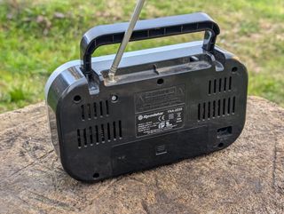 Radio Roadstar Portátil Negra y Plateada