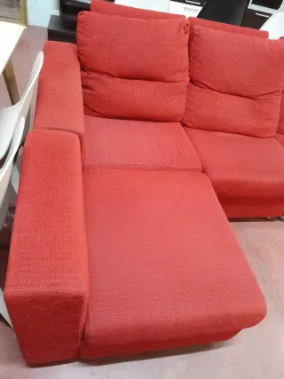 Sofá modular rojo de tela