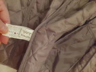 Chaqueta acolchada Punto Roma Beige Tostado.