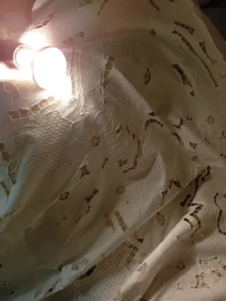 Mantelería Reichelier Bordada