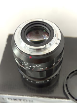 Objetivo Voigtländer Nokton 17,5 mm F0,95 MFT M4/3