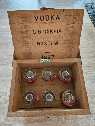 Set di bicchieri da vodka
