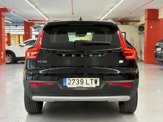 Volvo XC40 2021