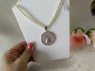 Medalla Virgen Perlas Oro o Plata