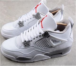 Jordan 4 Retro Talla 37.5 Blancas Grises