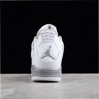 Jordan 4 Retro Talla 37.5 Blancas Grises