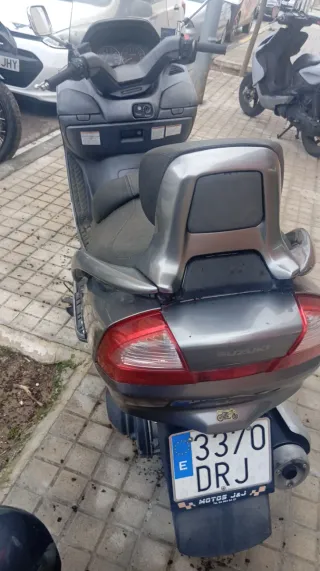 Suzuki Burgman 250 gris del 2005