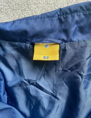 Gabardina estilo trench coat azul