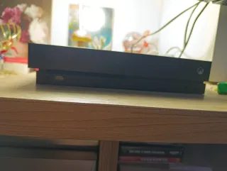 xbox one x + controller NUOVO