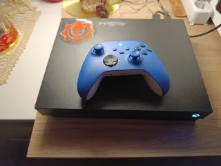 xbox one x + controller NUOVO