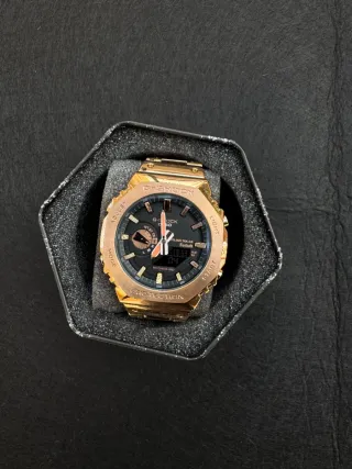 Reloj Casio G-Shock Dorado y Negro