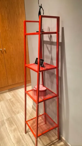 Estantería Ikea Lerberg Vintage Roja