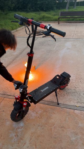 Patin eléctrico con luces