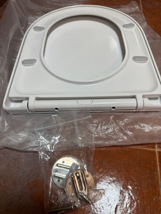 Tapa WC Universal D 430x360mm