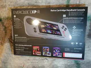 Consola Portátil Evercade EXP-R + Duke Nukem