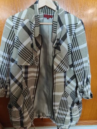 Abbigliamento da donna vario, taglie 38-42. GIACCHE (1)