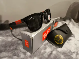 Gafas de sol Ray-Ban negras polarizadas